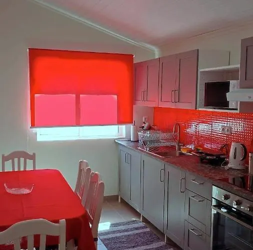 Do Marques * Santa Cruz das Flores